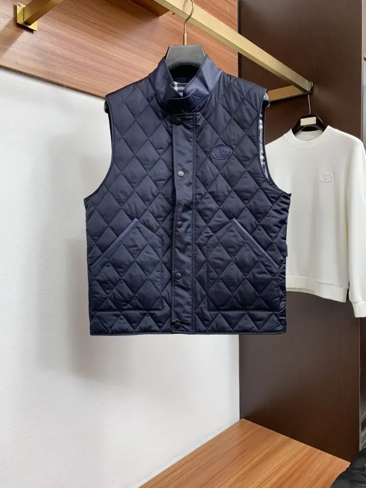 Burberry — Vest men's
