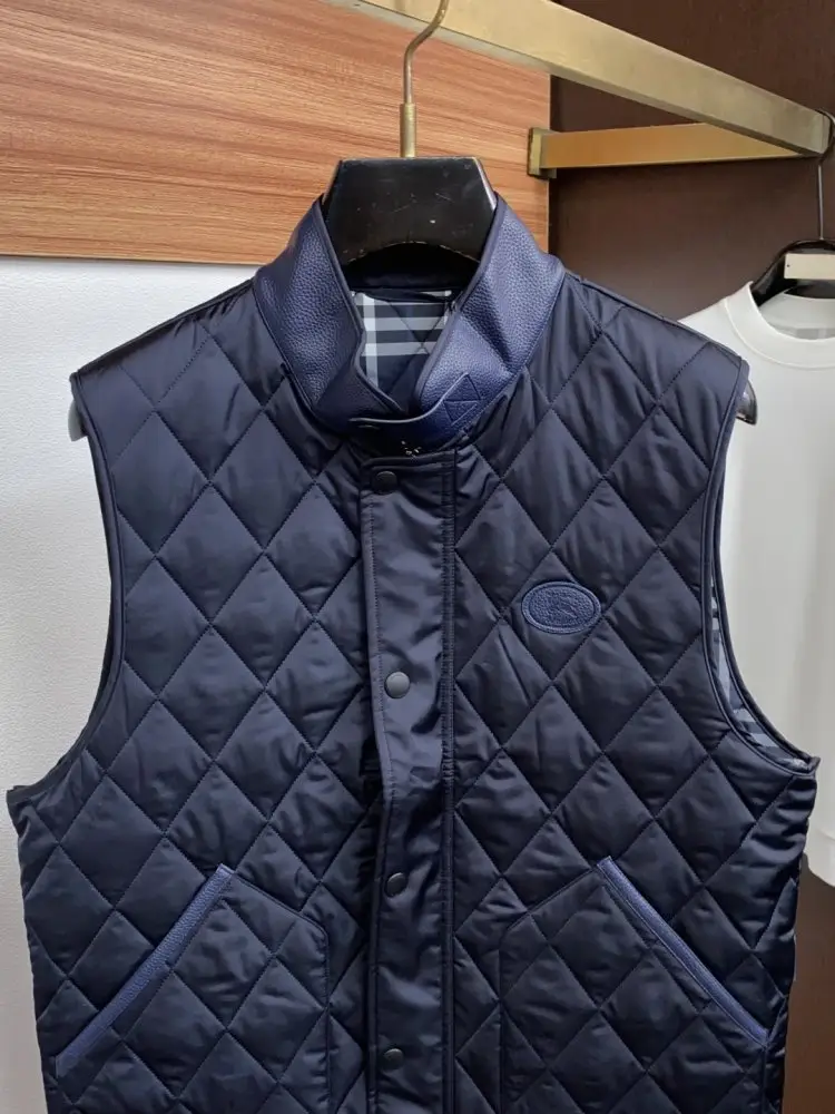 Burberry Жилетка чоловіча — Фото 2