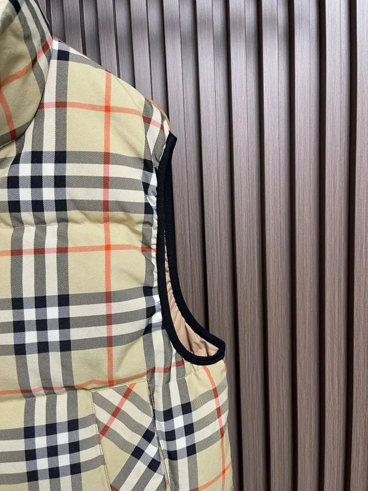 Burberry Жилетка мужская — Фото 4