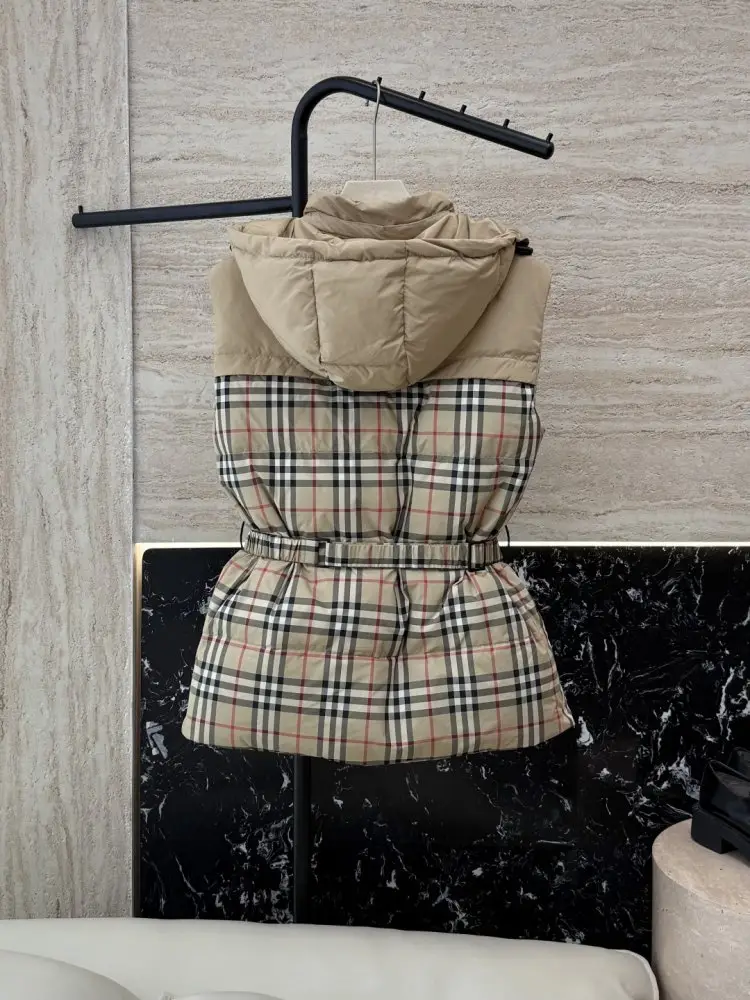 Burberry Vest on feathers women's — Photo 2