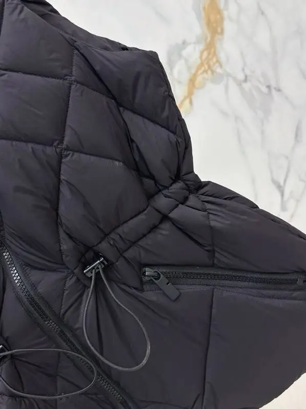 Burberry Жилетка женская — Фото 3