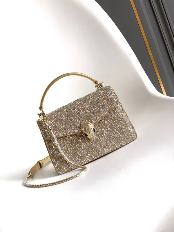 BVLGARI — Сумка 19 см Serpenti Forever інкрустована кристалами