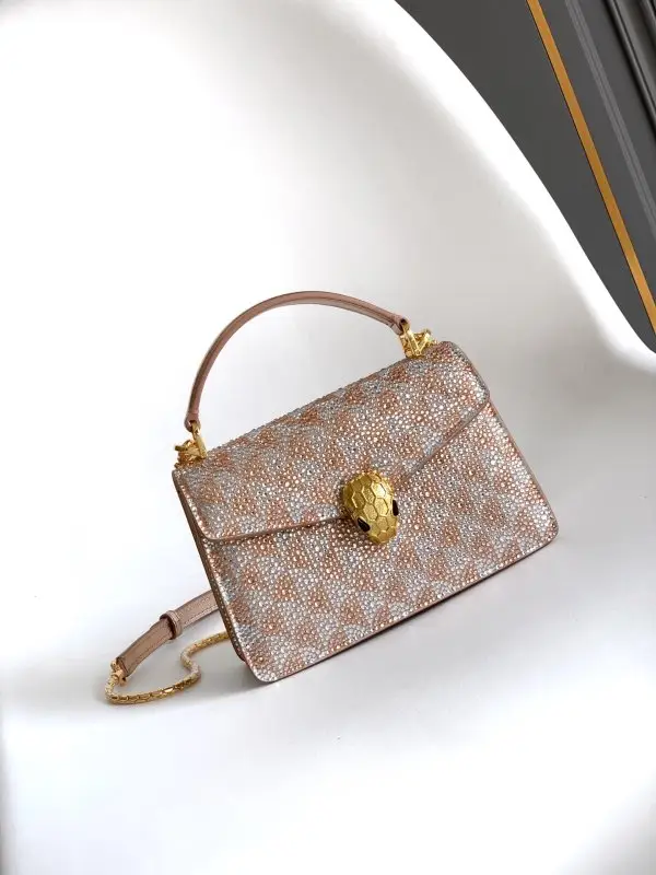 BVLGARI Сумка 19 см Serpenti Forever інкрустована кристалами — Фото 1