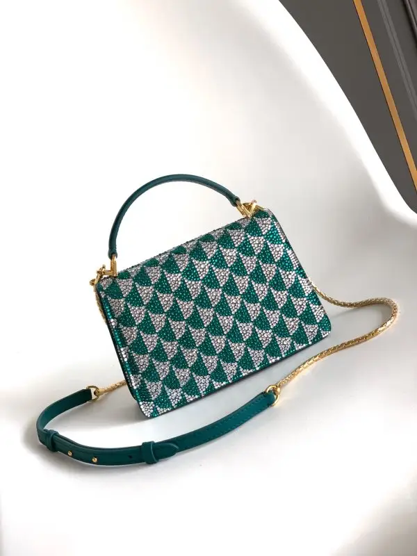 BVLGARI Сумка 19 см Serpenti Forever інкрустована кристалами — Фото 3