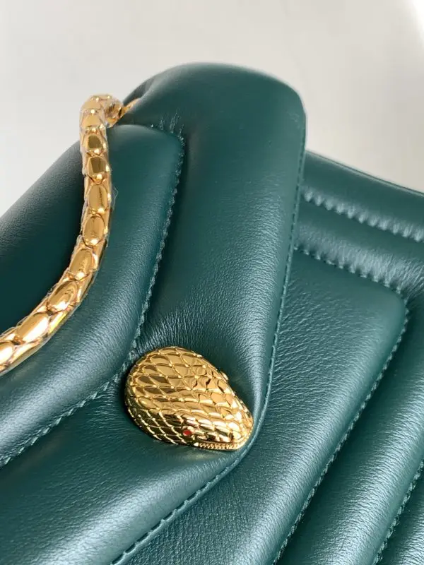 BVLGARI A bag across shoulder SERPENTI REVERSE 22 cm — Photo 5