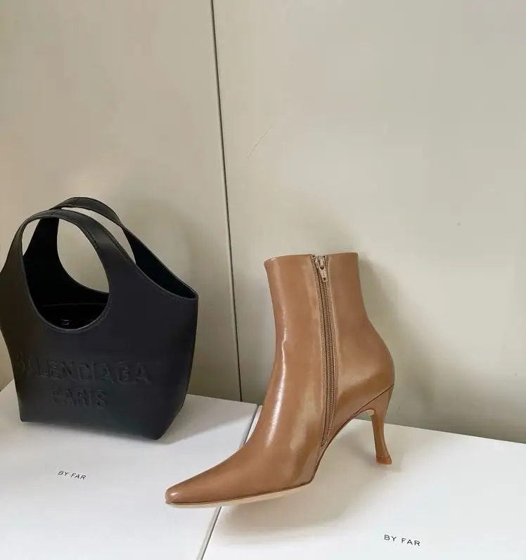 by FAR Ankle boots women's leather on high heel — Photo 3