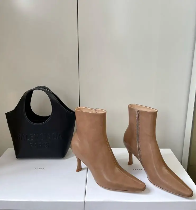 by FAR Ankle boots women's leather on high heel — Photo 5