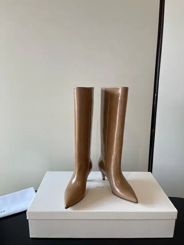 by FAR Boots women's leather on low heel — Photo 3
