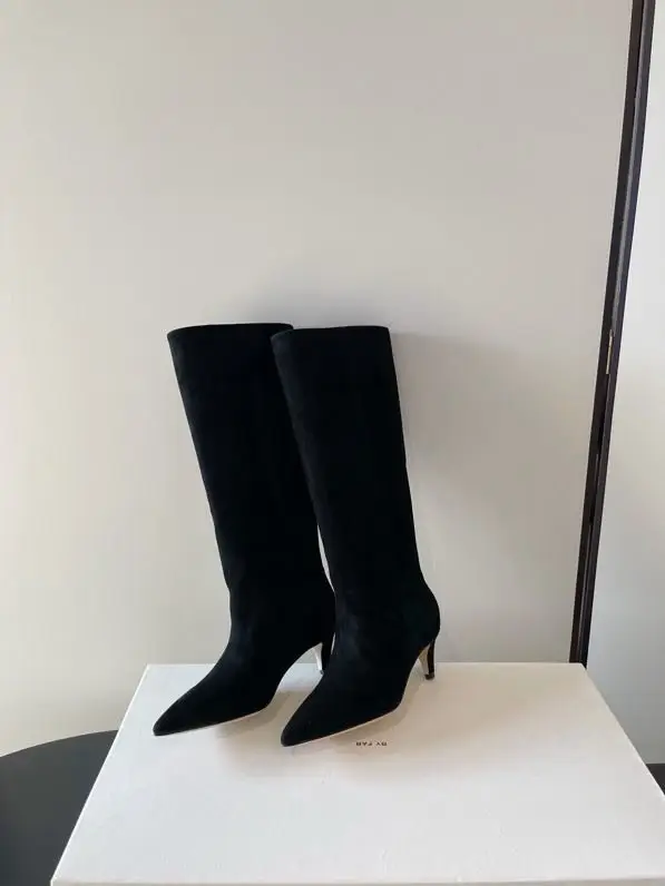 by FAR Boots women's suede on low heel — Photo 4
