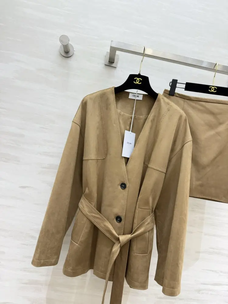 Celine Костюм жіночий — Фото 3