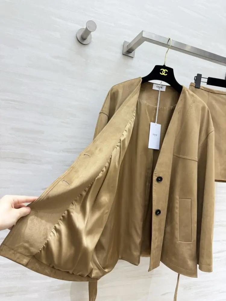 Celine Костюм жіночий — Фото 5