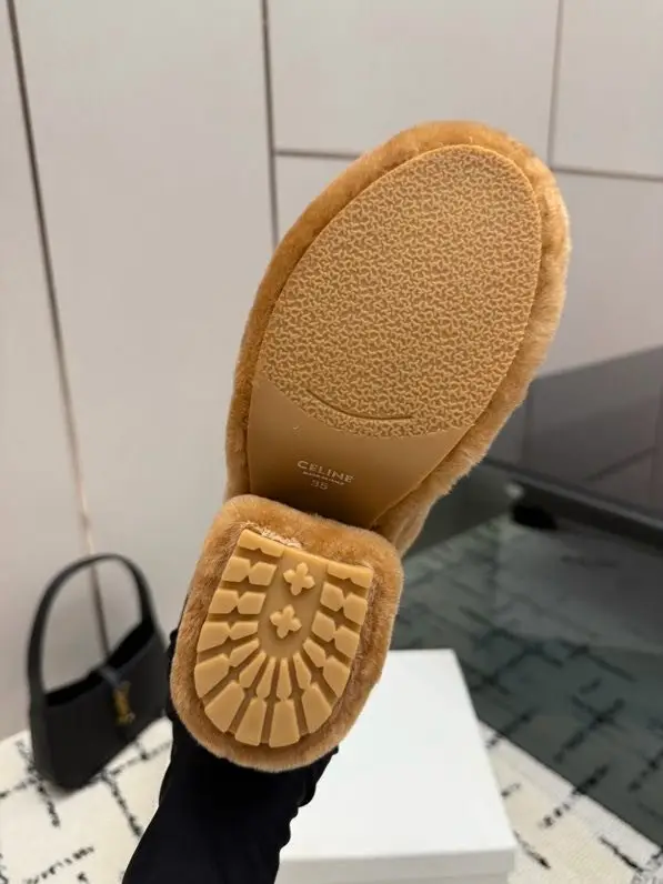 Celine Босоніжки хутряні на платформі — Фото 3