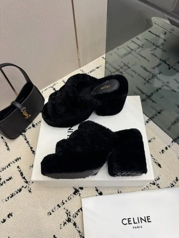 Celine Босоніжки хутряні на платформі — Фото 4