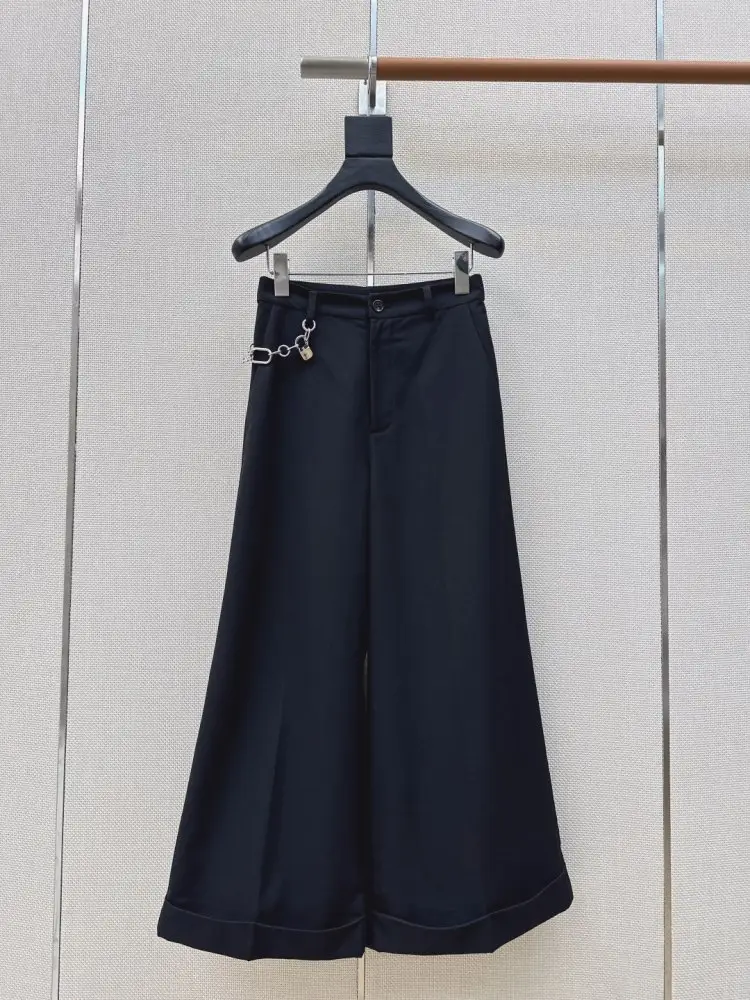 Celine — Shortened direct pants from chain