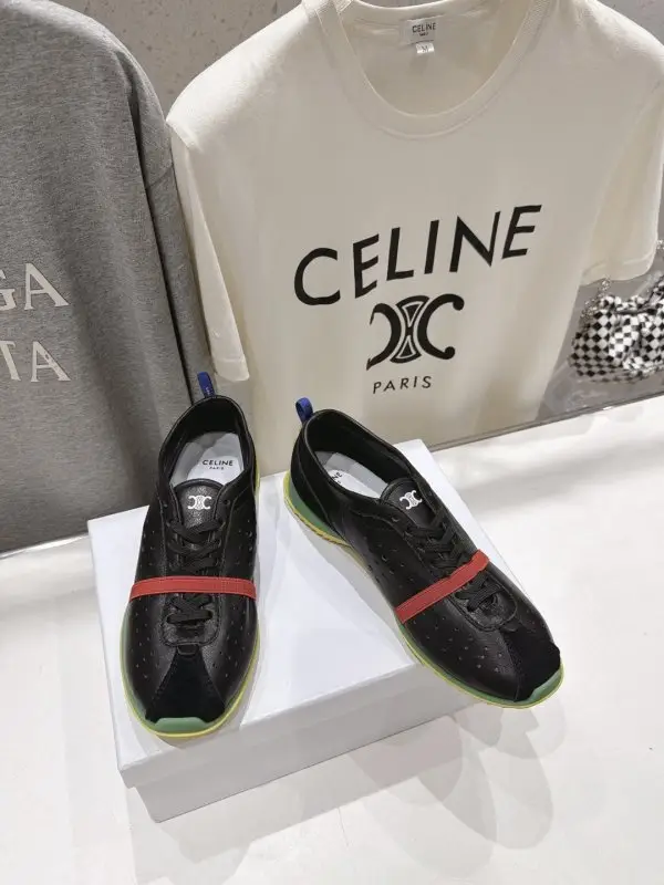 Sneakers women's