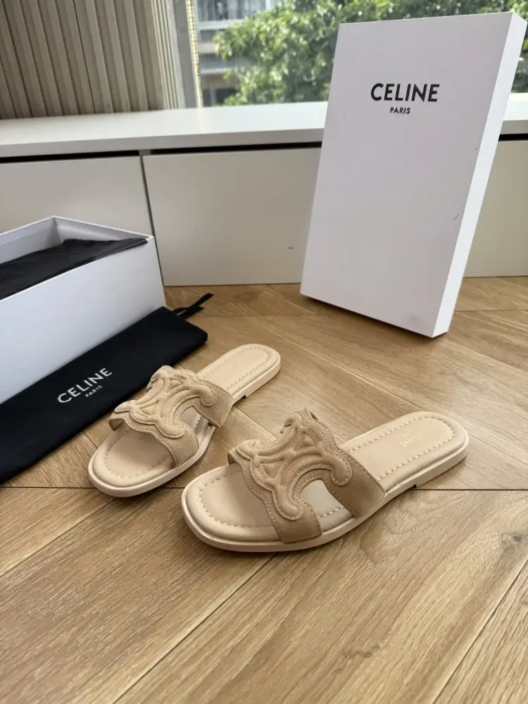 Celine Шльопанці жіночі — Фото 2