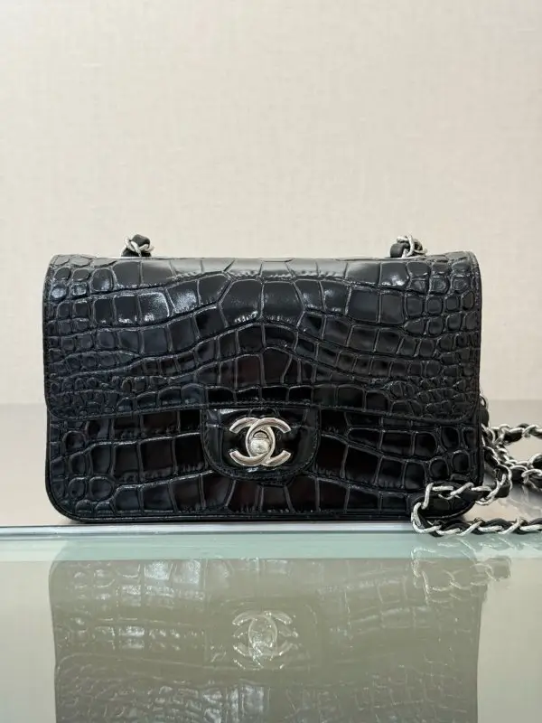 Chanel — A bag across shoulder small Double Flap 20 cm of skin crocodile