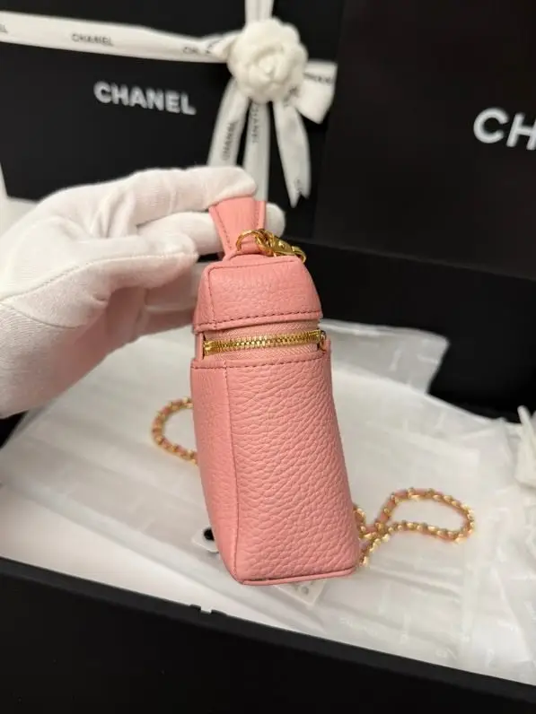 Chanel Сумка косметичка кожаная 19 см — Фото 3