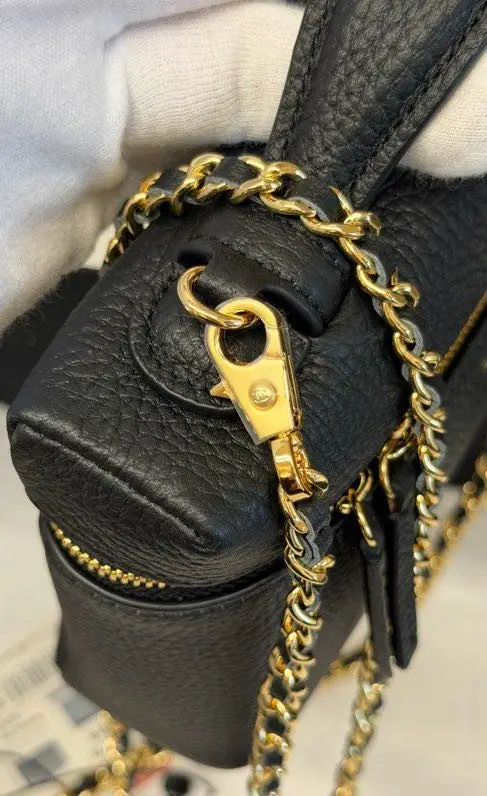 Chanel Сумка косметичка кожаная 19 см — Фото 3