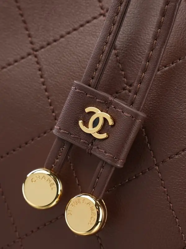 Chanel Сумка відро шкіряна 16 см — Фото 5