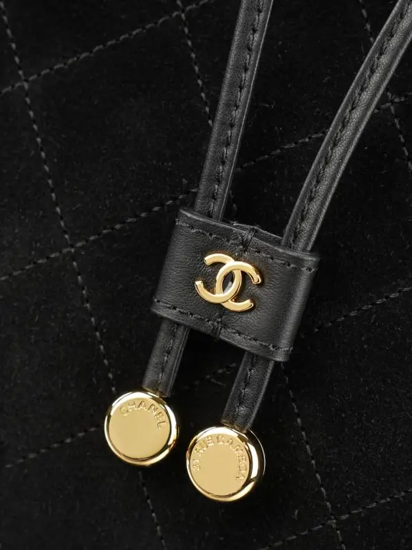 Chanel Сумка відро шкіряна 23 см — Фото 5