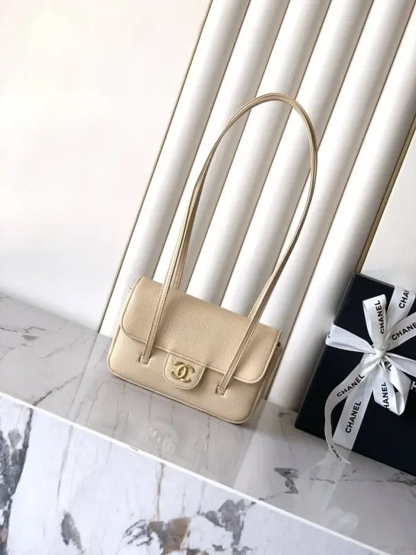Chanel — Сумка Chanel 26P Preppy Coco 17 см