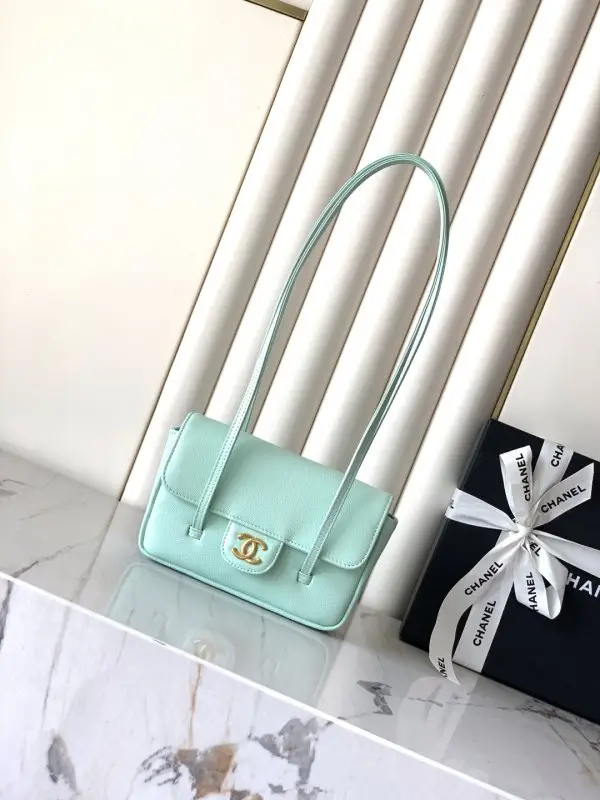 Chanel — Сумка Chanel 26P Preppy Coco 17 см