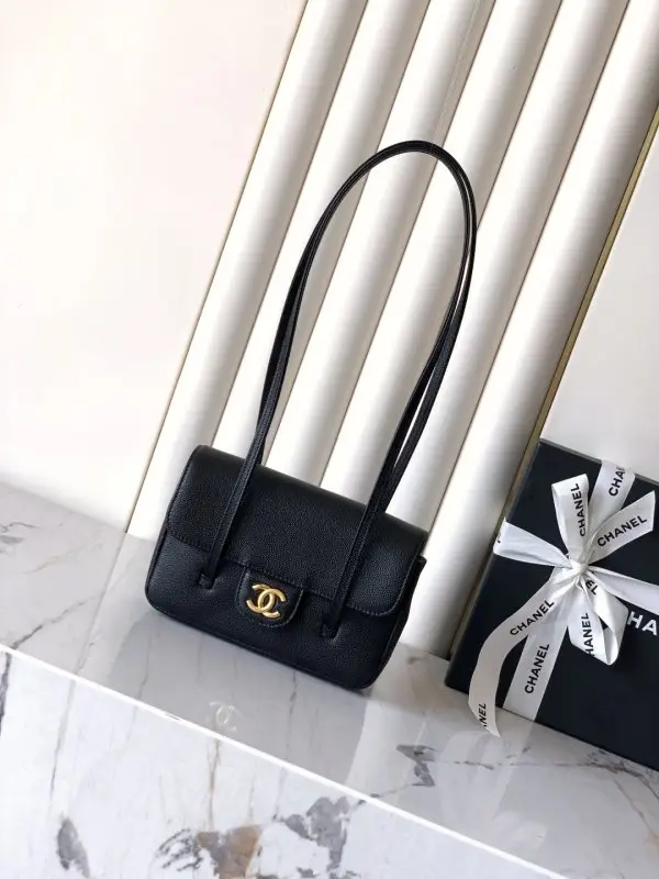 Chanel — Сумка Chanel 26P Preppy Coco 17 см
