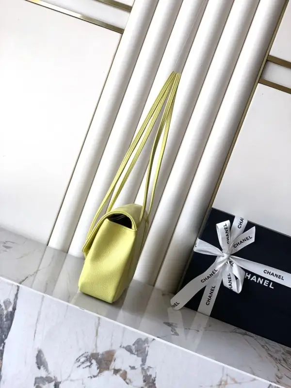 Chanel A bag Chanel 26P Preppy Coco 22 cm — Photo 2