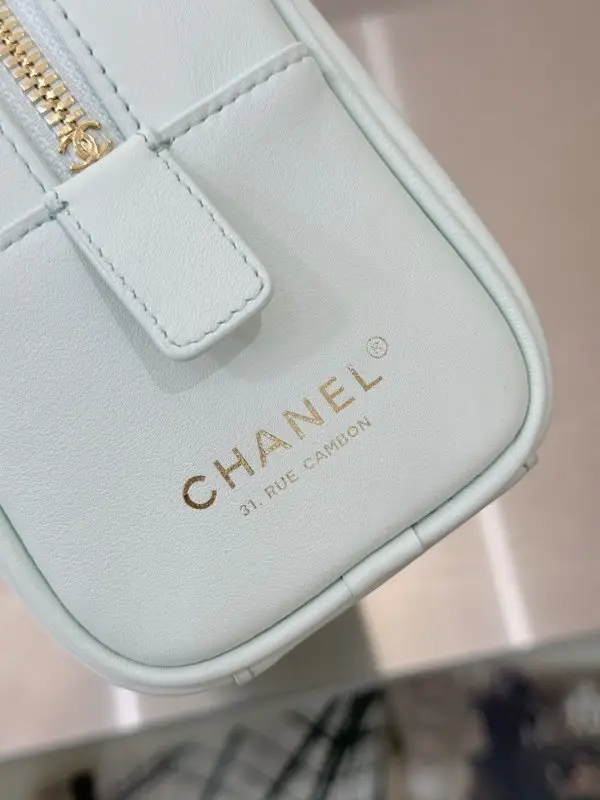 Chanel Сумка Chanel Clutch 29 см з телячої шкіри з золотистої фурнитурой — Фото 5