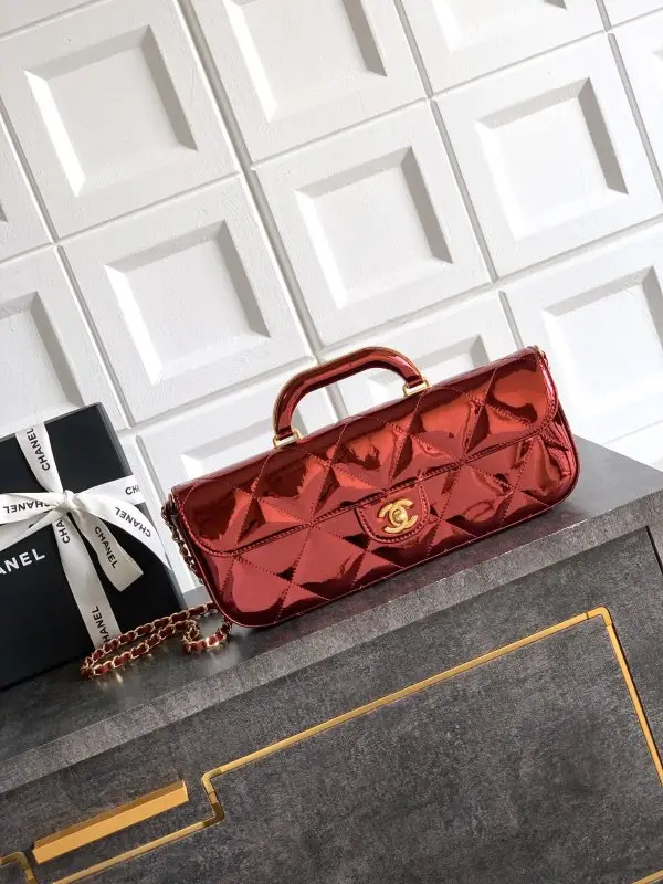 A bag Chanel Large Flap Bag 29 cm Handle Mirror Calfskin