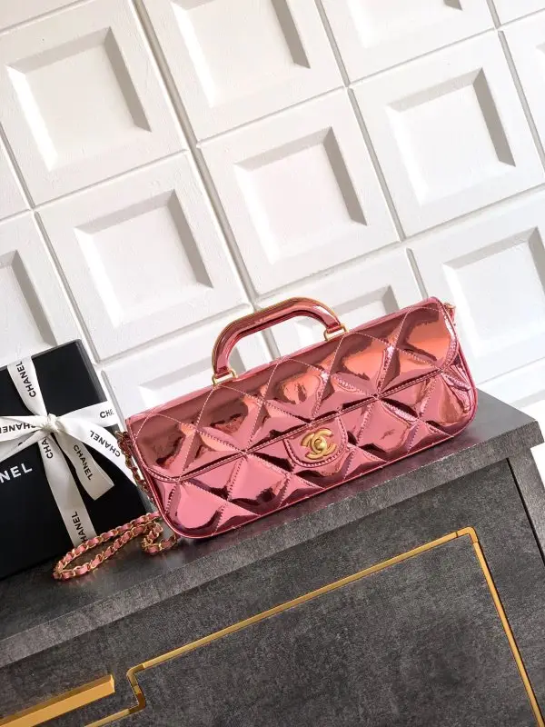 A bag Chanel Large Flap Bag 29 cm Handle Mirror Calfskin