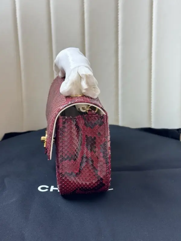 Chanel Сумка Classic Double Flap 20 см в зміїної шкірі — Фото 4