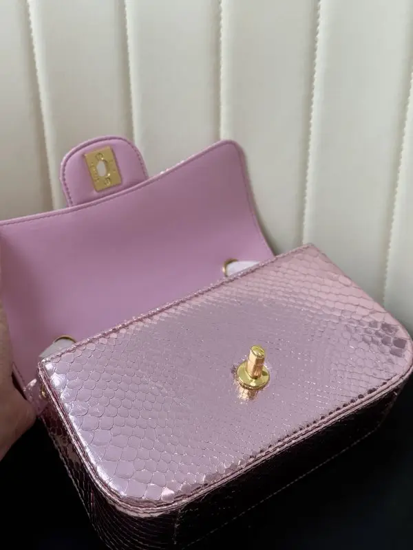 Chanel Сумка Classic Double Flap 20 см в зміїної шкірі — Фото 4