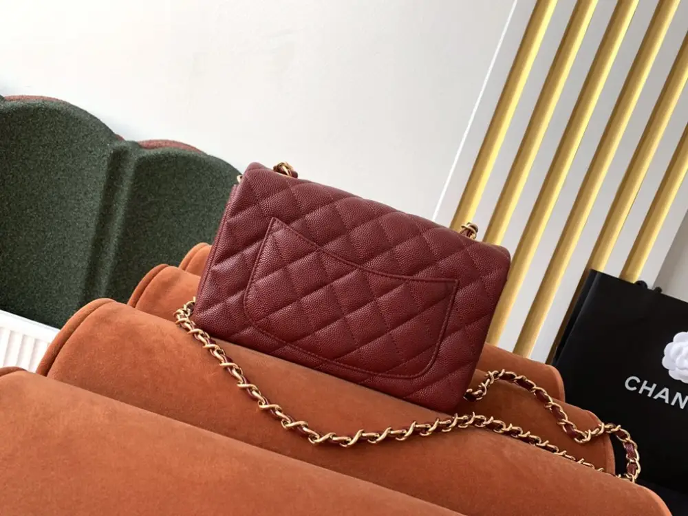 Chanel Сумка Classic Flap Caviar 20 см — Фото 2