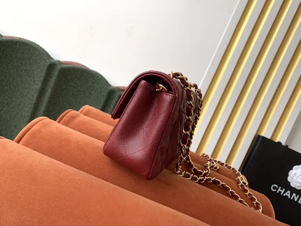 Chanel Сумка Classic Flap Caviar 20 см — Фото 3