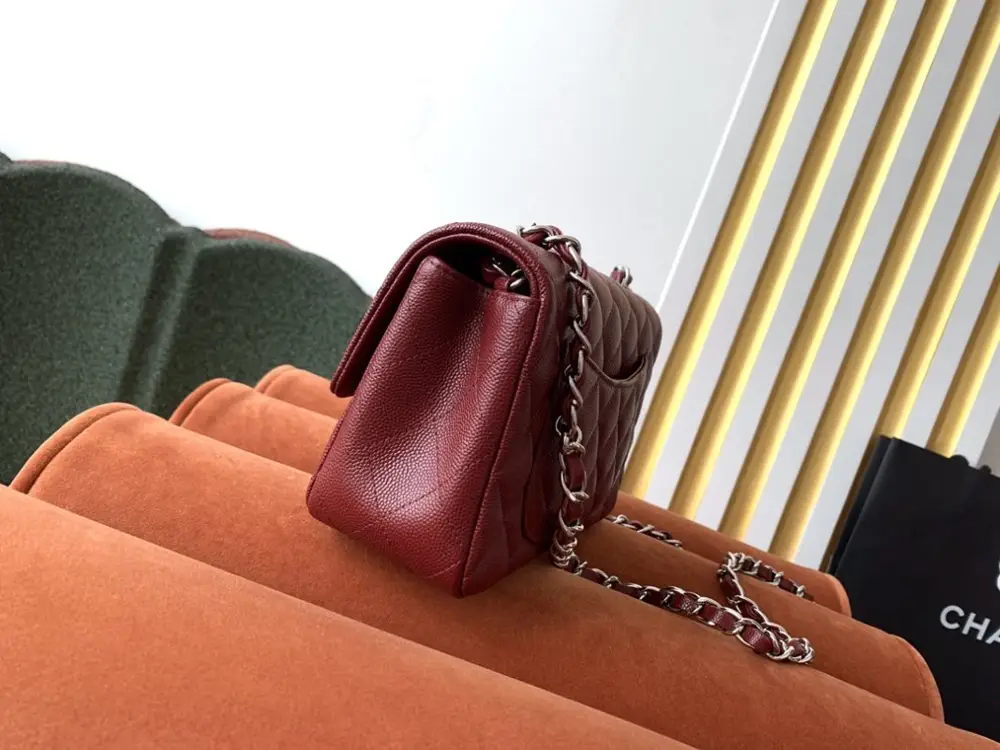 Chanel Сумка Classic Flap Caviar 20 см — Фото 3