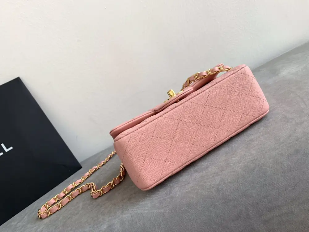 Chanel Сумка Classic Flap Caviar 20 см — Фото 4