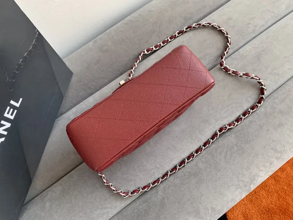 Chanel Сумка Classic Flap Caviar 20 см — Фото 4
