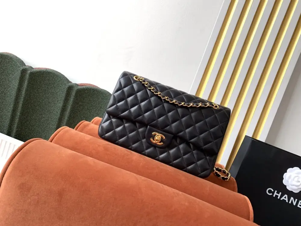 Chanel Сумка Classic Flap Lambskin 26 см — Фото 1