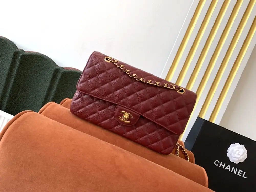 Chanel — A bag Classic Flap Lambskin 26 cm