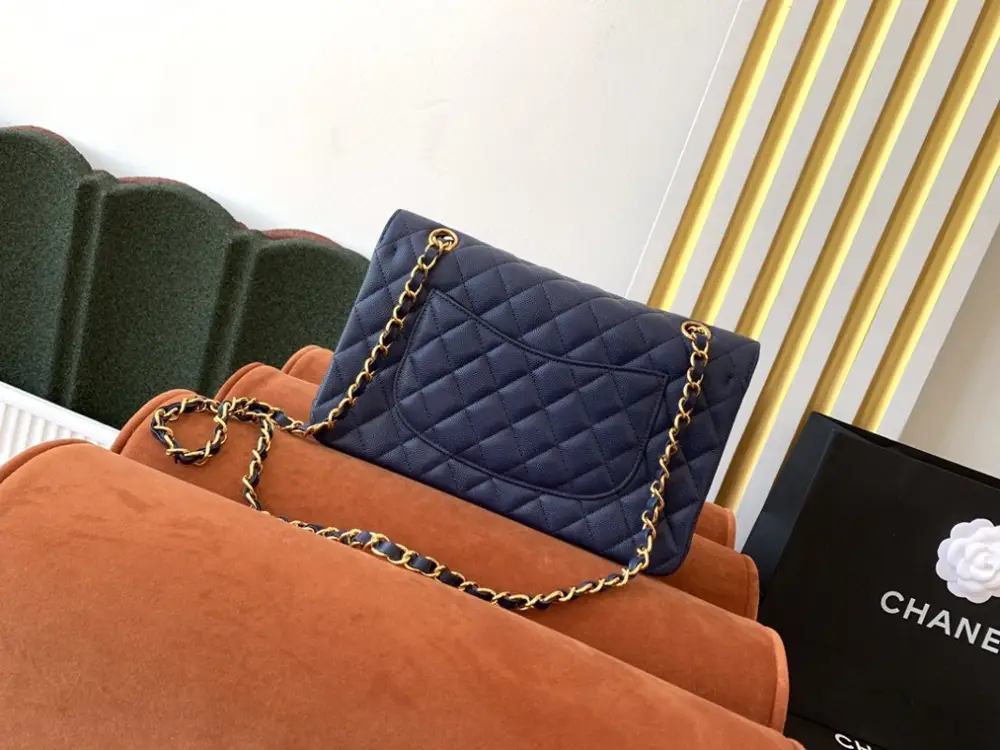 Chanel Сумка Classic Flap Lambskin 26 см — Фото 2