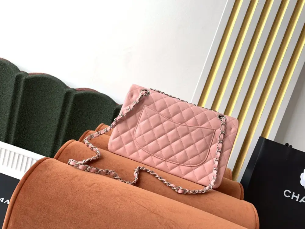 Chanel Сумка Classic Flap Lambskin 26 см — Фото 2