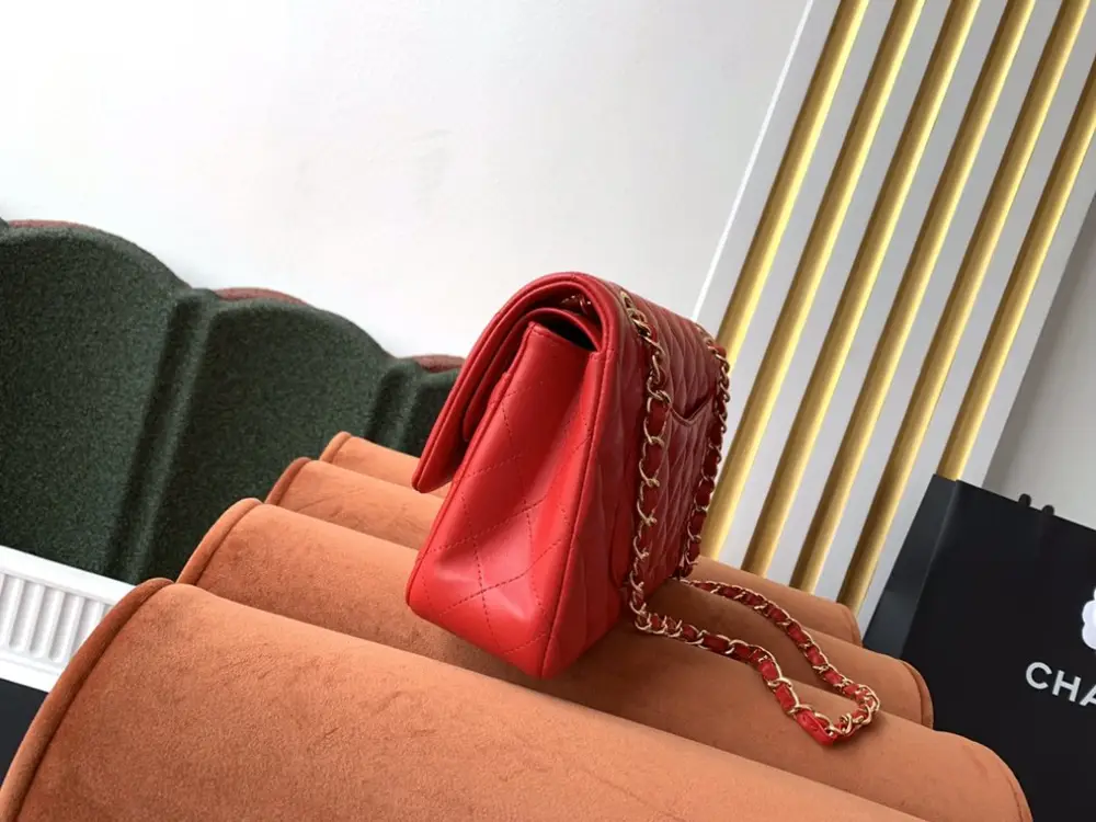 Chanel A bag Classic Flap Lambskin 26 cm — Photo 3