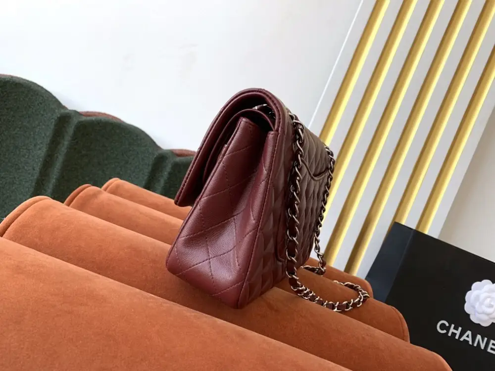 Chanel A bag Classic Flap Lambskin 26 cm — Photo 3
