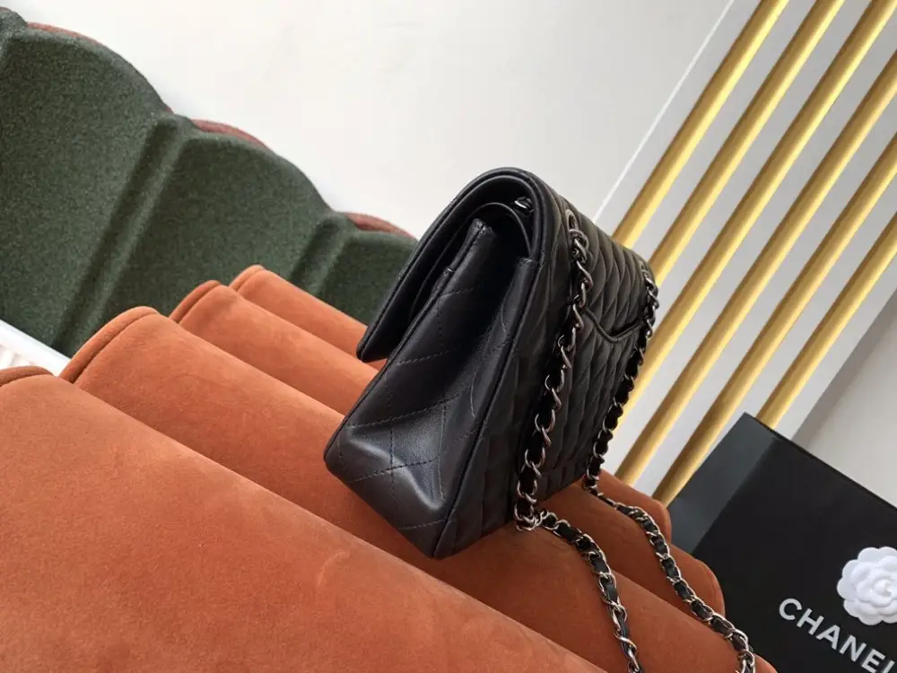 Chanel Сумка Classic Flap Lambskin 26 см — Фото 3