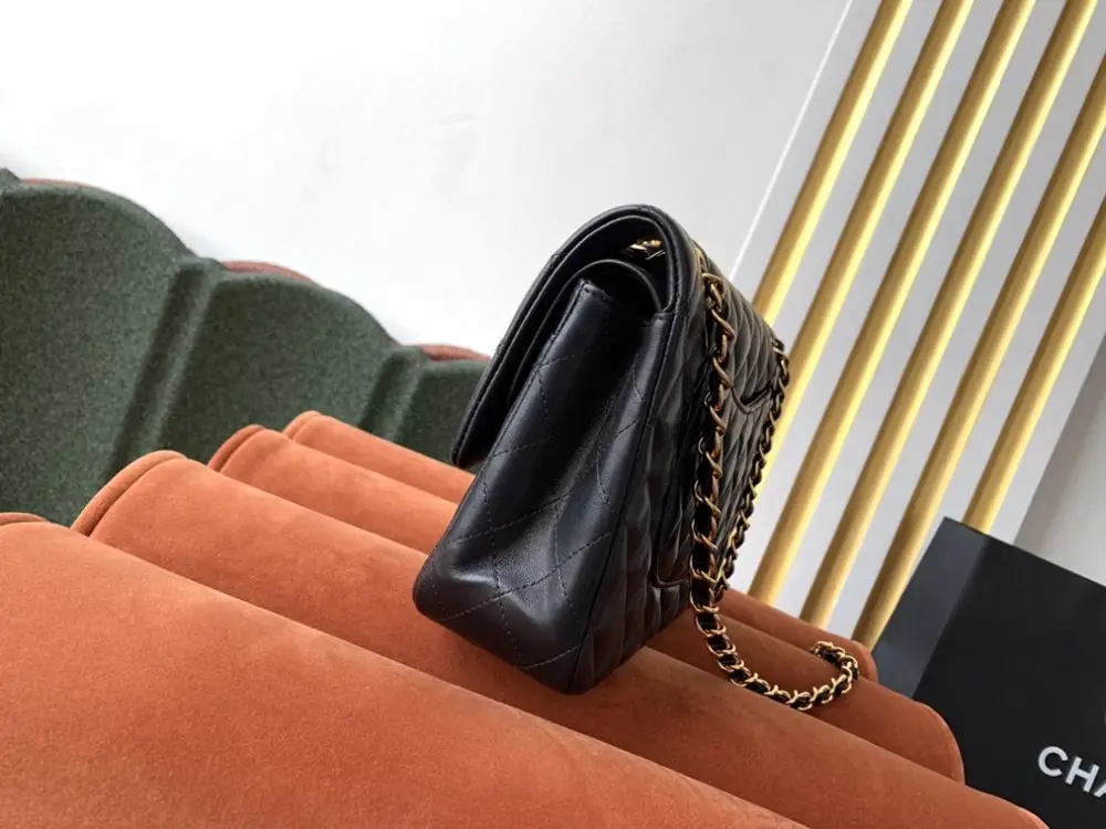Chanel Сумка Classic Flap Lambskin 26 см — Фото 3