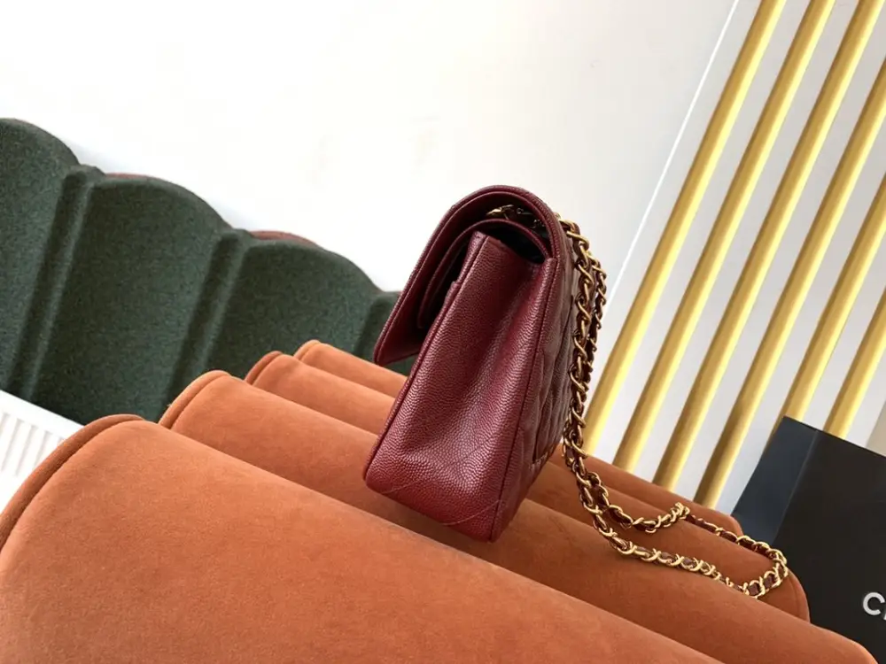 Chanel Сумка Classic Flap Lambskin 26 см — Фото 3