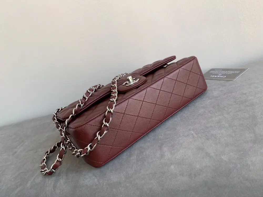 Chanel A bag Classic Flap Lambskin 26 cm — Photo 4