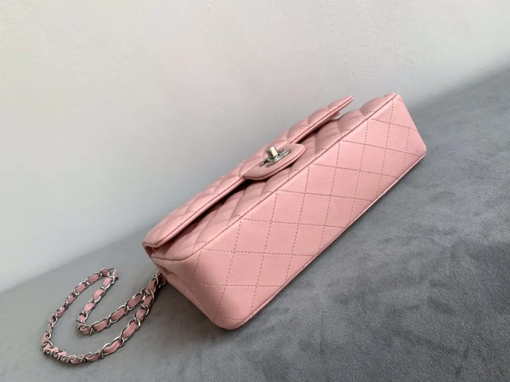 Chanel Сумка Classic Flap Lambskin 26 см — Фото 4